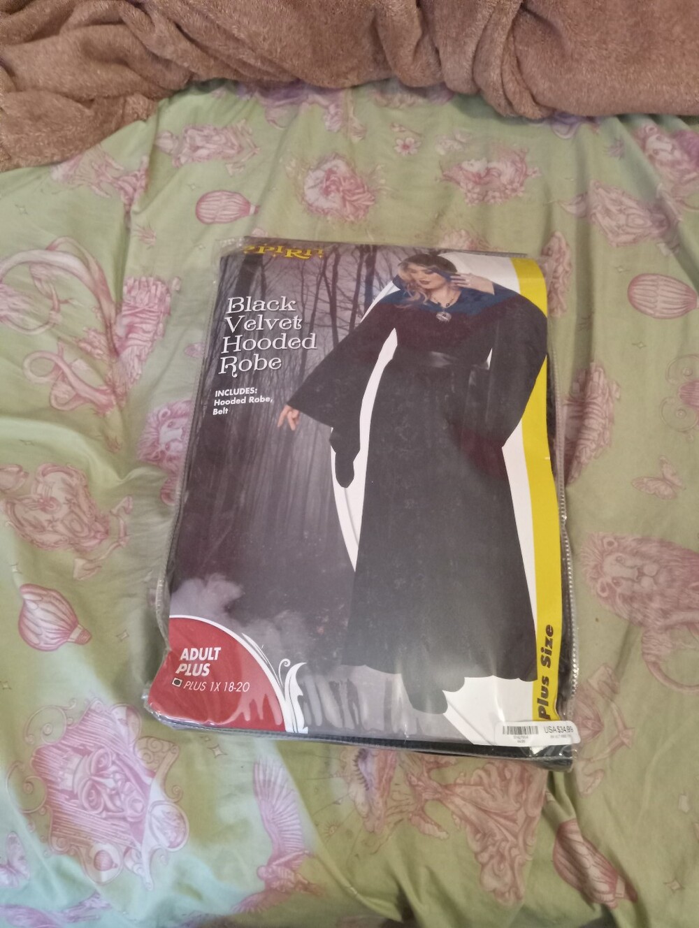 Women's Plus Size 1X Halloween Black Hooded Robe Witch Goth Vampire Costume